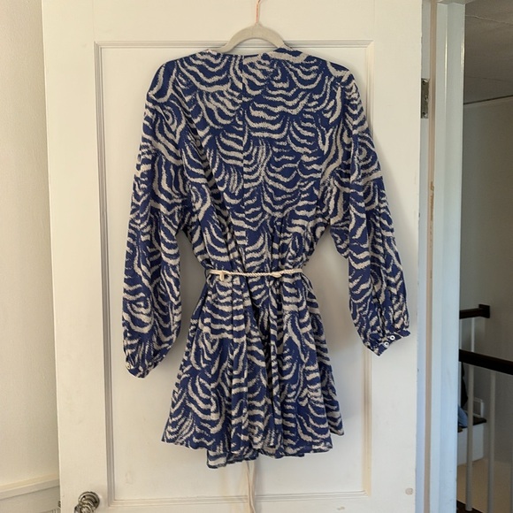 H&M Blue and white sundress with shell detail rope belt, size Small - Picture 4 of 4